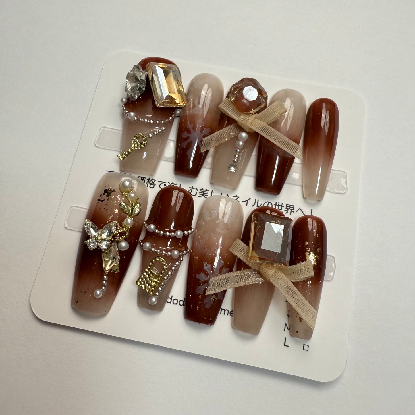 DAsena MAGIC PRESS NAIL TIPS DB-2453-B10,11