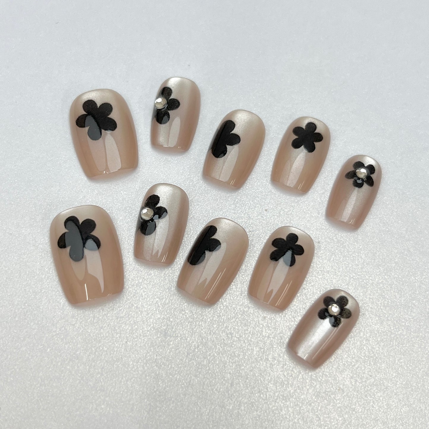 DAsena プレミアム ネイルチップ（30枚入り）687-D3